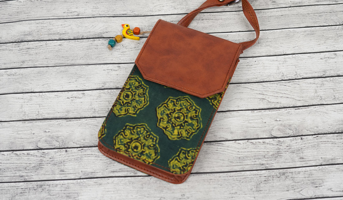 Olive Charm Cross-Body Mobile Pouch