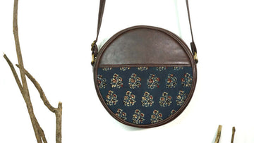 Midnight Loop Round Sling Bag