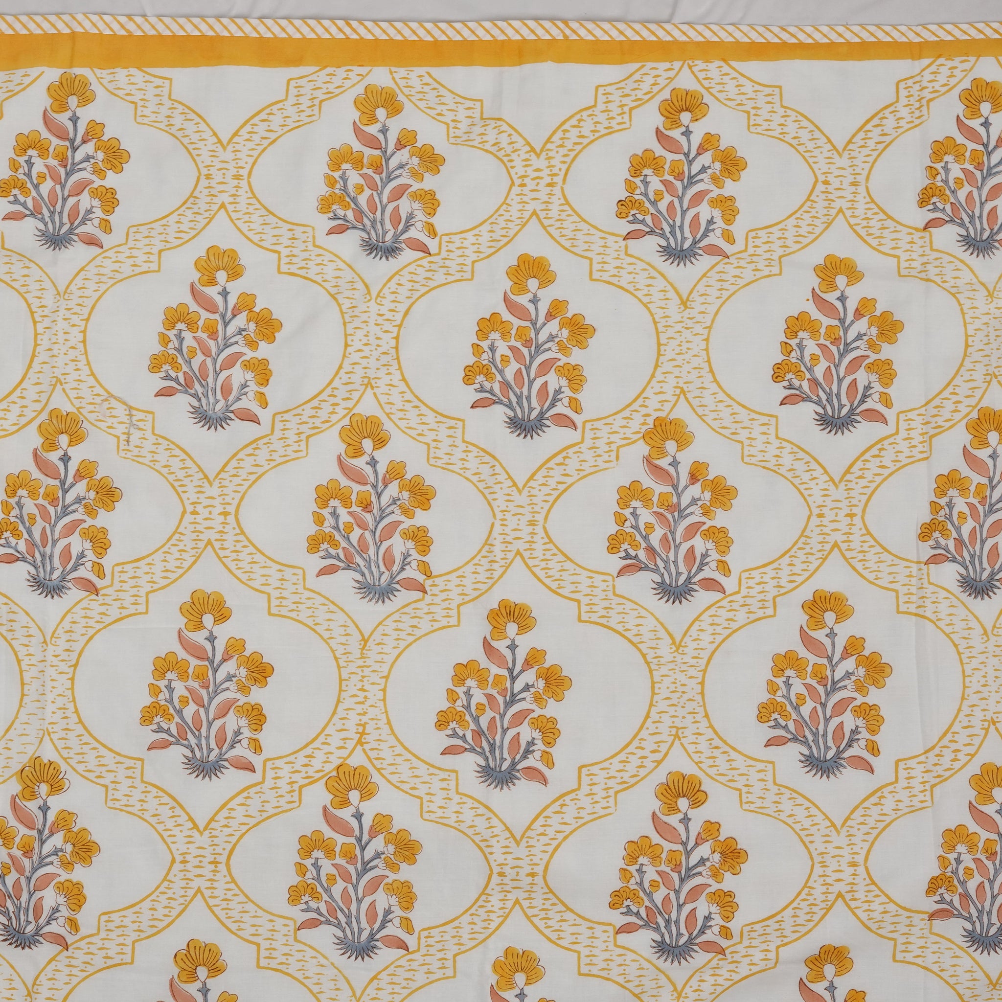 Sunehri Bagh Dohar – Handcrafted Elegance