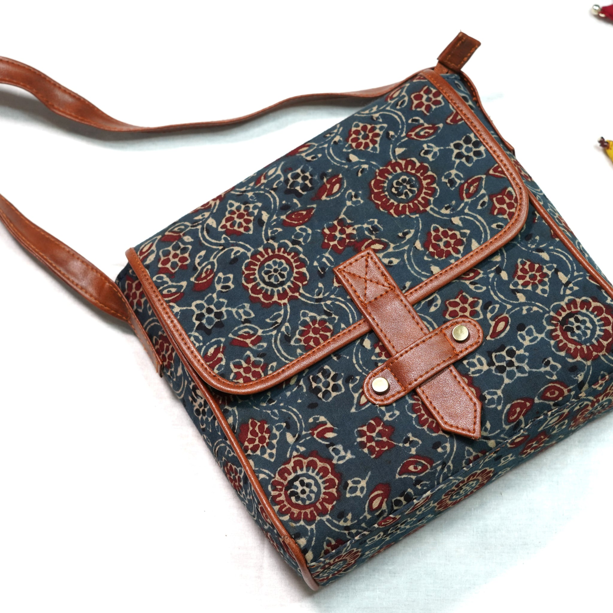 Neela Craft Flap Sling Bag